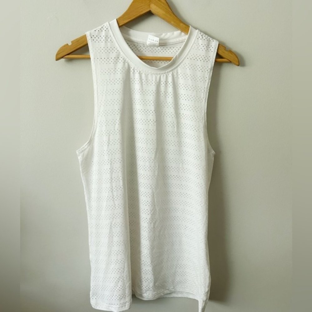 ZYIA breathable tank top M